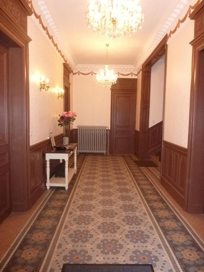 Вілла Le Clos Belle Rose Haybes Екстер'єр фото