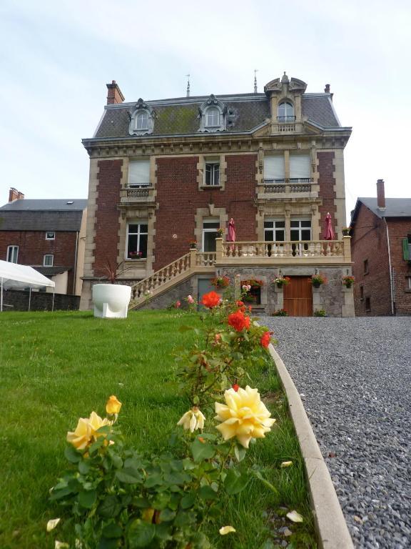 Вілла Le Clos Belle Rose Haybes Екстер'єр фото